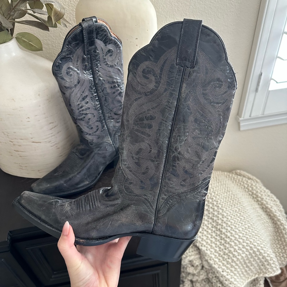 Black rustic/vintage cowboy boots